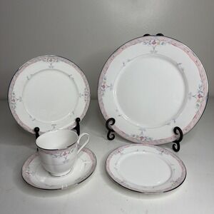 Lenox Emily 5 Piece Place Setting Debut Collection